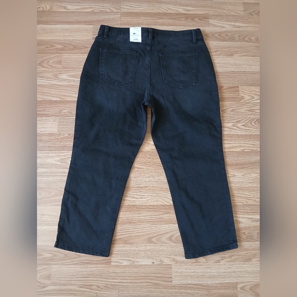 Time and Tru Women's High-Rise Black Jeans - Picture 3 of 8